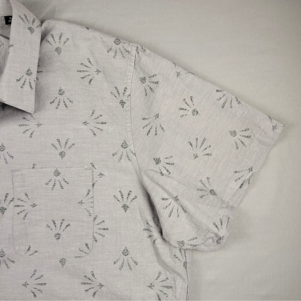Travis Matthew Button Down Shirt Mens XL Short Sleeve Gray Collared Patterned - Picture 5 of 16